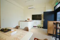 RainbowSeaview Inn