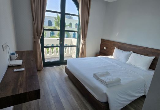 Marina Homstay 수영장