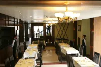 Hotel Samana - breakfast