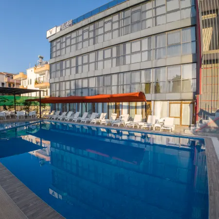 Velaris Boutique Hotel