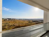 Luxury 2BR Apartment Private Jacuzzi 10mins From Airport - Huoneistot