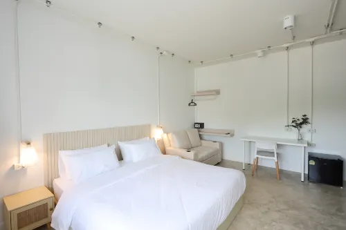 Lfour phuket - 3-Star