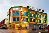 SPRING SEASON HOTEL
