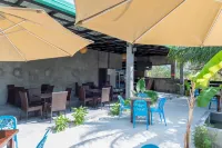 Dhiffushi Tourist Hotel - breakfast
