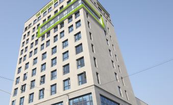 2. 더 웨스턴 부산..