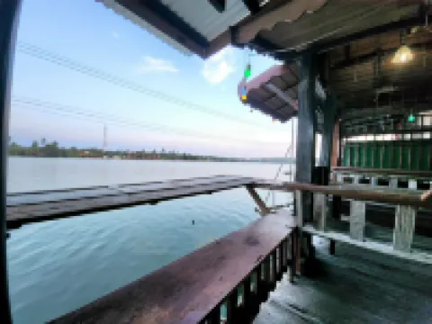 Baan Kammathep Amphawa guest house.