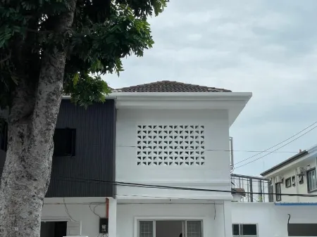 39 Haus Отели рядом с достопримечательностью «Mengkuang Dam»