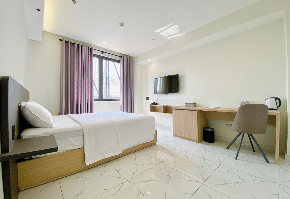 5. The Luxe..