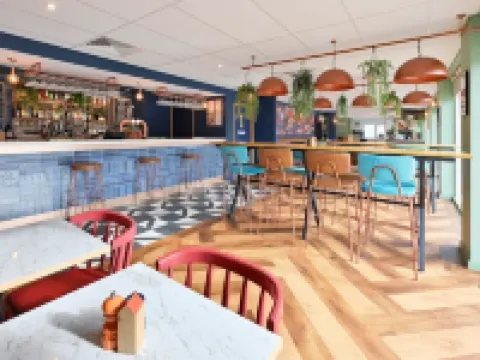 Travelodge London Harrow ハーロウのホテル