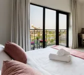 Yas Island Studio, Near F1, Waterpark/Ferrari View