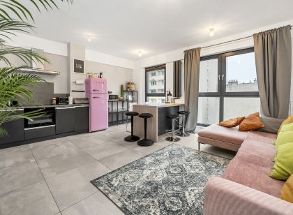 Lumina 4-room apartment in Center