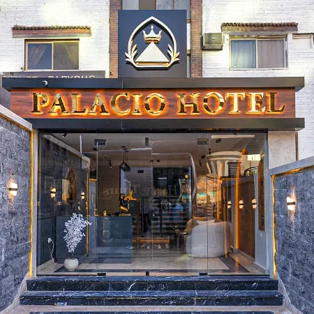 Palacio Pyramids Hotel