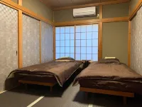 LT USAMI MORI - Kylpyammeita