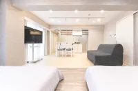 11-min Walk to Kawasaki Sta | 55㎡ | Sleeps 5 | Spacious Kitchen | Easy Access to Haneda | 804 - Condos
