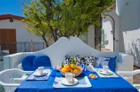APARTMENT WITH PRIVATE POOL-ASPETTANDO L'ALBA - pet friendly