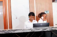 Sea Bridge View Hotel Mbarara - Parkplatz