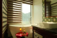 Sunshine Golden Cruise - Cruises