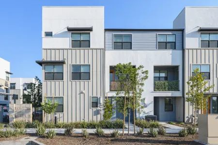 Chic Modern Retreat with Stunning Views 1360 sqft