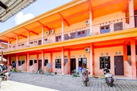 Penginapan Muslim Waker Syariah Отели в г. Ломбок