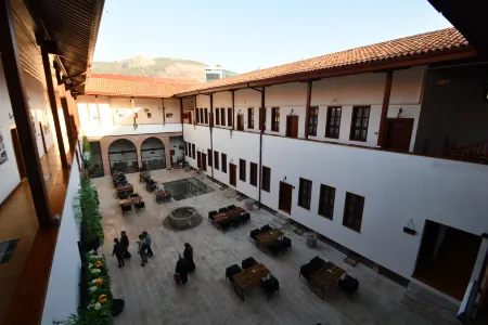 YAZMACILAR HANI OTEL RESTAURANT Отели в г. Gulbaharhatun Mahallesi