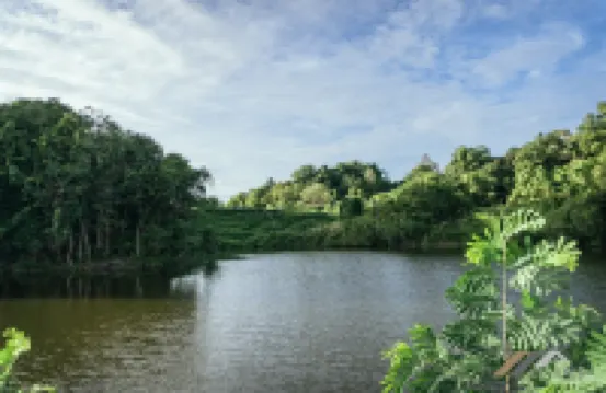 Lakeside Hideout by Evernent โรงแรมในมิริ