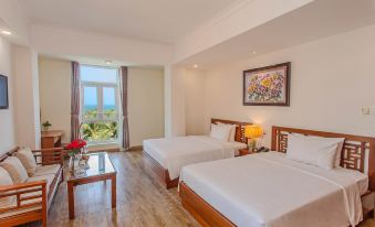 Seavitel Beach Hotel Danang