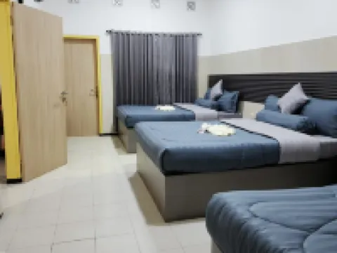 Neomi Neomi Guest House Malang Hotels in Sukun
