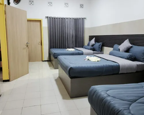 Neomi Neomi Guest House Malang Hotels in Sukun