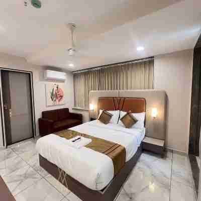 Click Hotel Royal Pearl, Galenda, Dahej Rooms