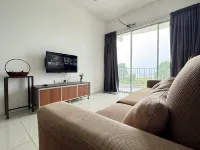 Taiping Crystal Creek Condo Pool Gym Netflix