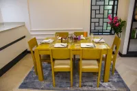 3bd mansion w/lakeview, mins to the expressway
