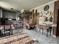 アーム ホステル エレバンのホテル