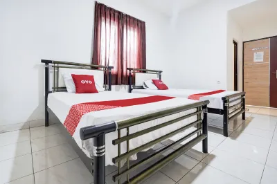 OYO 94774 Mulia House Hotels in Makassar