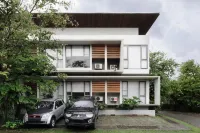 Urbanview Hotel the Lodge Karawaci