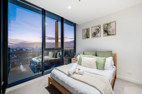 Sunset Life in Melbourne | 2BR/2BA + Pool & Sauna - Condos