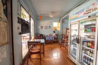 Pan's Place Guesthouse - 2-Star