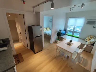 Oak Apartment @ The Rochester Bridgeview Tower