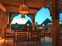 Jimmy Pyramids Hotel