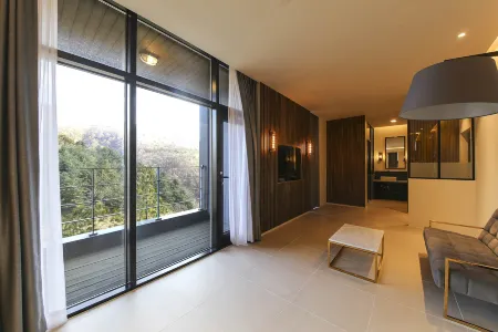 Geumsan The soop Drive in Hotel Отели в г. Кымсан