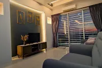 Majestic Sanctuary Homestay Netflix / 2 Carpark Hotels in Tupai
