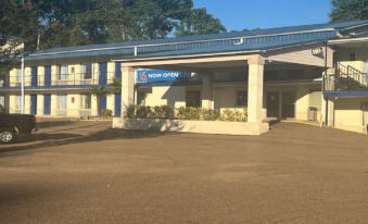 Motel 6 - McComb, MS
