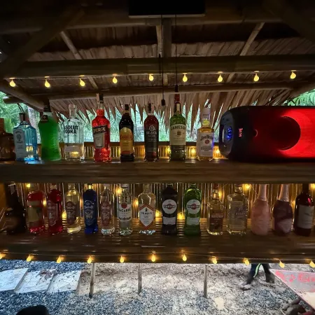 Echo Samadhi Retreat Отели рядом с достопримечательностью «Khao Mai Khew Cave»