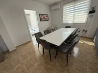 Villa Coralia Gardens 1km From Coral Bay Beach Hotels in Coral Bay