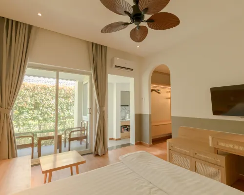 Tay Tien Bungalow Hotel dekat Pantai Sao
