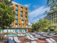Pestana Casino Studios Отели рядом с достопримечательностью «Се»