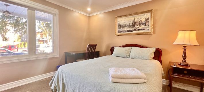 Upgraded Ensuite Rooms 7-min to Subway Near Downsview Rogers Stadium Hotels in Toronto