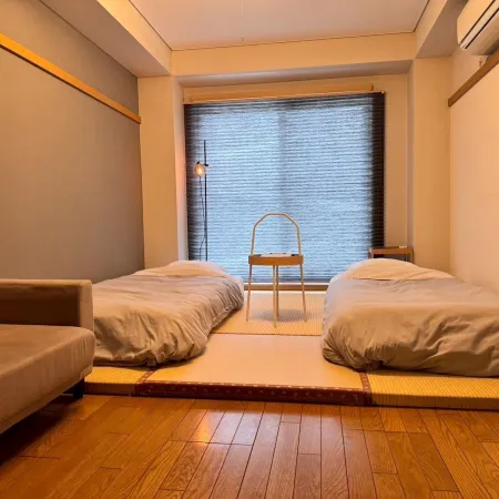 Toyoko no Yoko 305