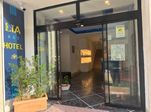 Lia Art Hotel