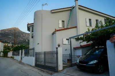 Villa Mykines Hotels near Lion Gate