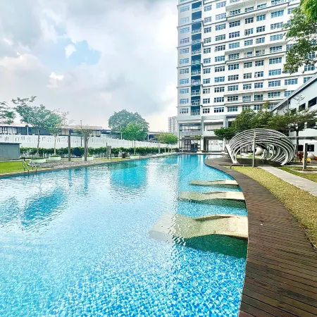 Puchong SkyPod Residence 1-10pax next to IOI Mall Wi-Fi MRT